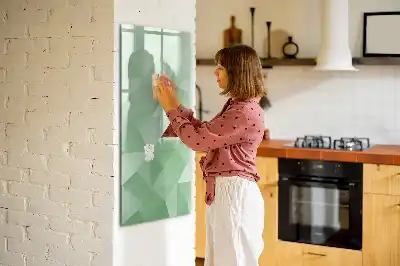 Tablă cu marker cu model de abstracție de triunghiuri