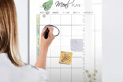 Tablă magnetică pentru planificarea meselor pentru scris