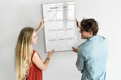 Tablă magnetică pentru notarea obiectivelor lunare cu design pentru planificare lunară