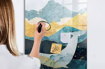 Tablă cu marker în formă de balenă din marmură
