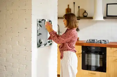 Tablă cu marker cu ramă decorată cu frunze verzi