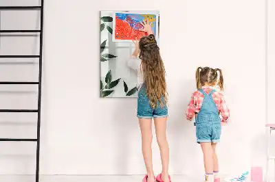 Tablă cu marker cu ramă decorată cu frunze verzi