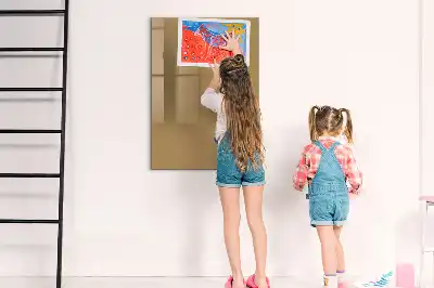 Tablă cu marker de culoare bej închis
