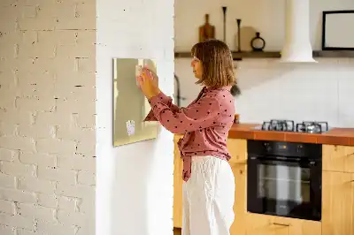 Tablă cu marker culoare crem