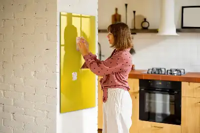 Tablă cu marker culoare galben deschis