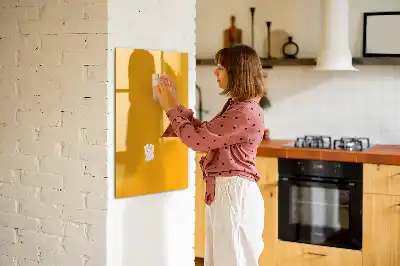 Tablă magnetică de scris culoare galben-auriu