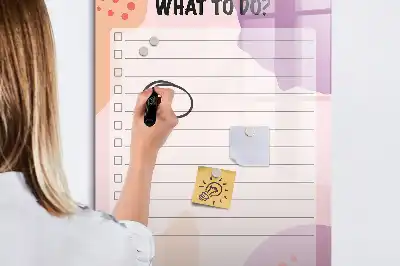 Tablă cu marker pentru listă de sarcini