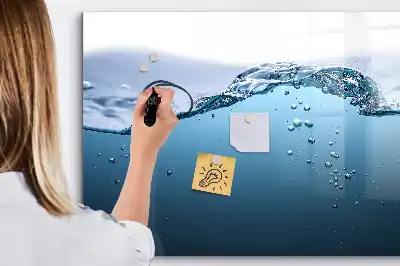 Tablă magnetică cu ștergere uscată apropiere de apă