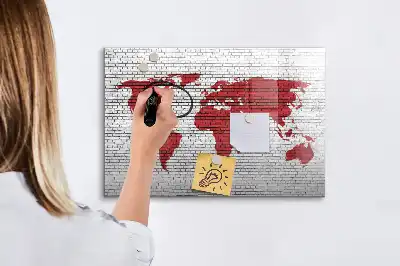 Tablă magnetică cu ștergere uscată cu design de hartă a lumii pe perete de cărămidă