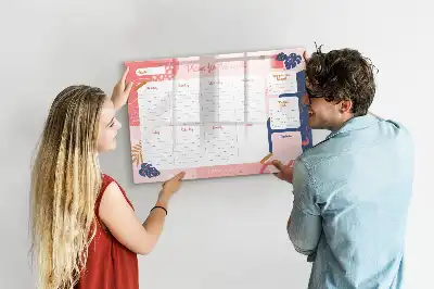 Tablă magnetică pentru planificare săptămânală cu ștergere uscată
