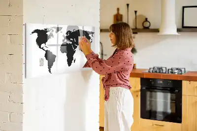 Tablă magnetică cu ștergere uscată harta lumii pe fundal negru