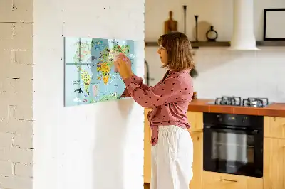 Tablă magnetică cu ștergere uscată cu hartă a lumii cu animale