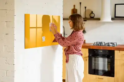 Tablă magnetică cu ștergere uscată cu finisaj galben auriu
