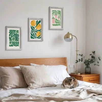 Galerie de perete cu modele minimaliste de plante cu fructe și frunze