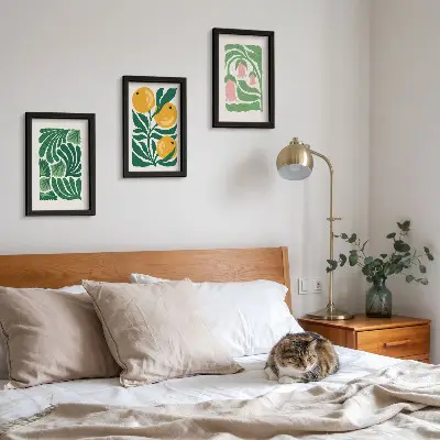 Galerie de perete cu modele minimaliste de plante cu fructe și frunze