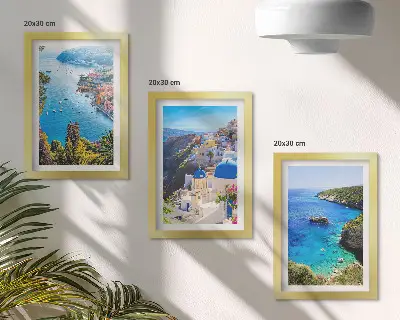 Set 3 tablouri cu vederi ale litoralului grecesc și ale orașului Oia din Santorini