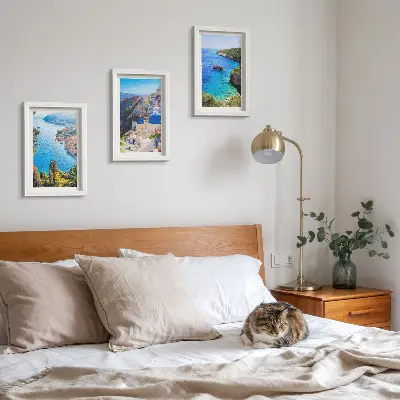 Set 3 tablouri cu vederi ale litoralului grecesc și ale orașului Oia din Santorini