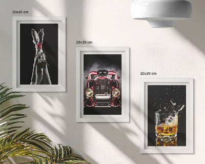 Galerie de perete Picioare feminine cu un trandafir, o mașină veche și un pahar de whisky