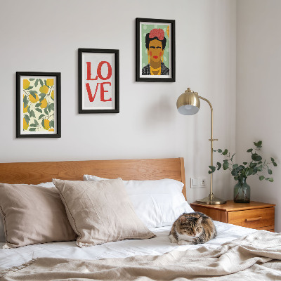 Galerie de perete Lămâi cu inscripția LOVE portret pictat al Fridei Kahlo