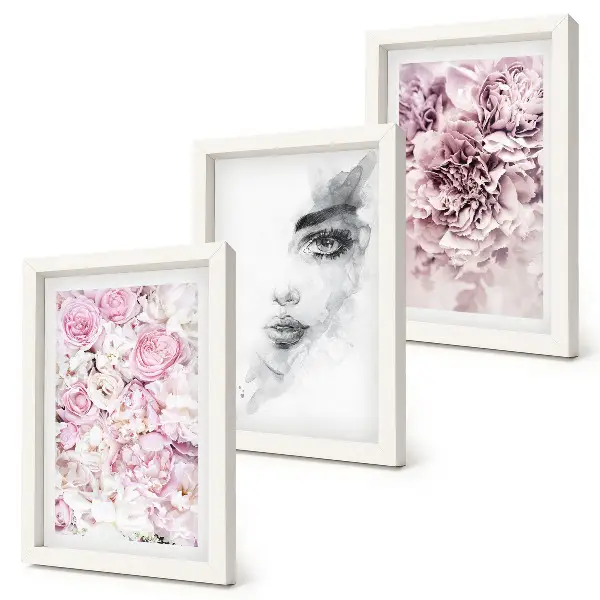 Set 3 tablouri cu bujori delicați și portret alb-negru al unei femei