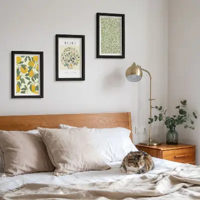 Galerie de perete cu motive de lămâi, ierburi și frunze