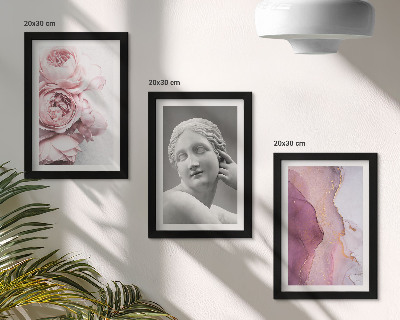 Galerie de perete Sculptură romantică în formă de bujori, reprezentând o femeie abstractă