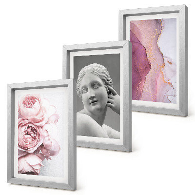 Galerie de perete Sculptură romantică în formă de bujori, reprezentând o femeie abstractă