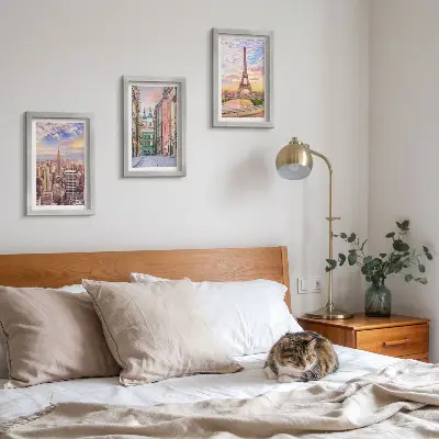 Set 3 tablouri cu vedere a orașelor New York, Paris și Varșovia la amurg