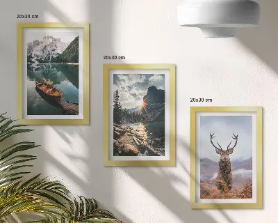 Set 3 tablouri cu peisaj lac de munte cu barcă la apus de soare și cerb în natură