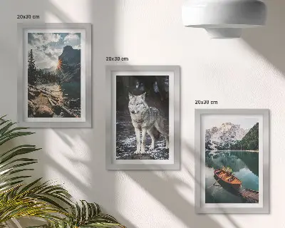 Set 3 tablouri cu peisaj montan, lac și lup în cadru natural
