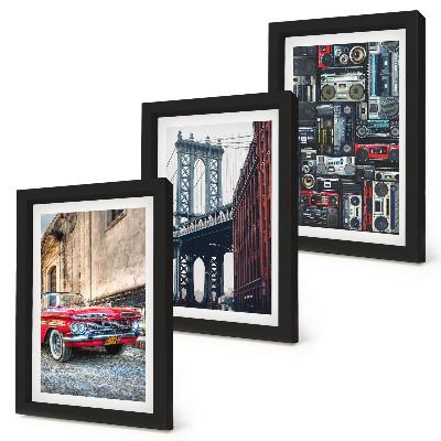 Set 3 tablouri O mașină veche pe stradă lângă Podul Brooklyn și echipamente audio retro