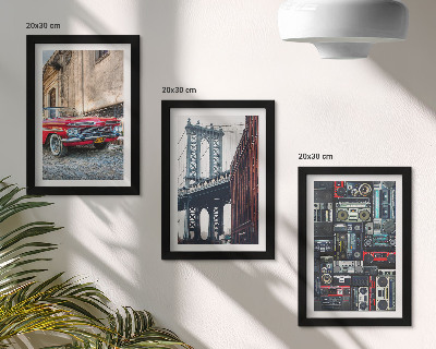 Set 3 tablouri O mașină veche pe stradă lângă Podul Brooklyn și echipamente audio retro