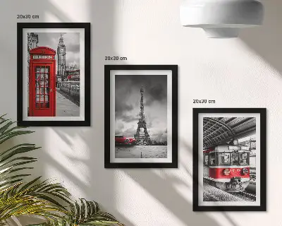 Galerie de perete cu orașe emblematice precum Londra și Paris și transport feroviar