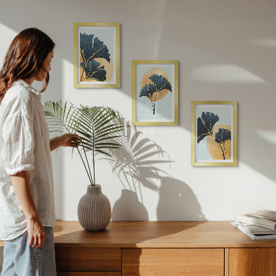 Set 3 tablouri Frunze estetice de ginkgo pe un fundal deschis