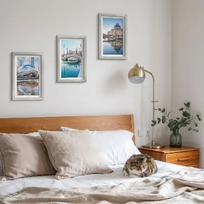 Set 3 tablouri cu arhitectură urbană reflectată în apă