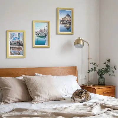 Set 3 tablouri cu arhitectură urbană reflectată în apă