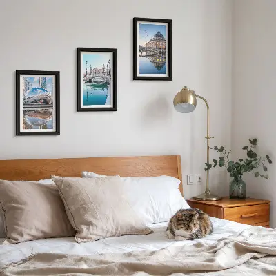 Set 3 tablouri cu arhitectură urbană reflectată în apă