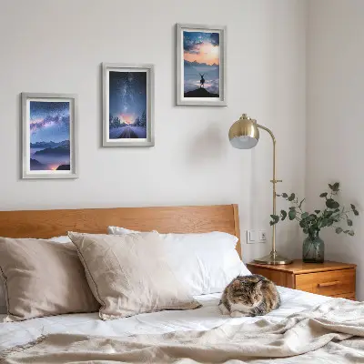 Galerie de perete cu cer nocturn, munți, peisaje în ceață și cerbi
