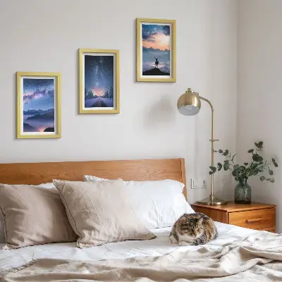 Galerie de perete cu cer nocturn, munți, peisaje în ceață și cerbi