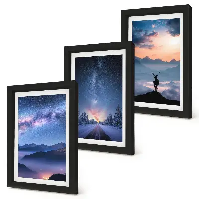 Galerie de perete cu cer nocturn, munți, peisaje în ceață și cerbi