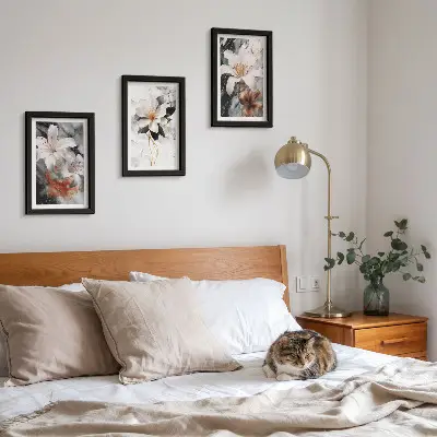 Set 3 tablouri cu flori pe fundal de marmură în nuanțe de alb și negru