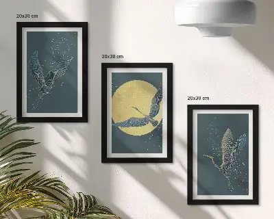 Galerie de perete cu cocori în zbor pe fundalul lunii și al stelelor