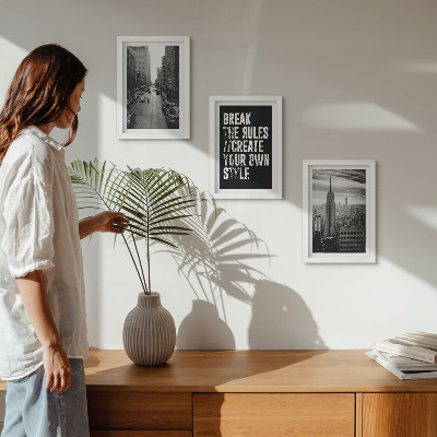Set 3 tablouri Străzile orașului în alb și negru cu o inscripție inspiratoare
