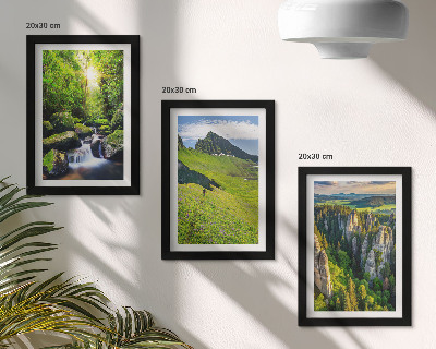 Set 3 tablouri Peisaje montane verzi cu cascade și păduri