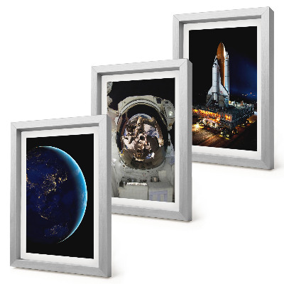 Galerie de perete Vederi spațiale cu Pământul, astronautul și racheta