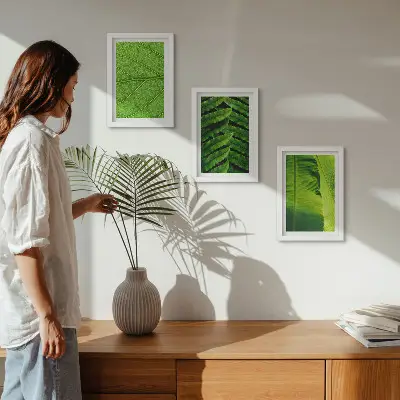 Galerie de perete cu prim-planuri de frunze tropicale