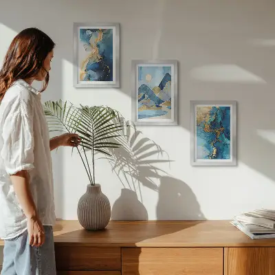 Set 3 tablouri cu peisaj montan în nuanțe de albastru și elemente abstracte