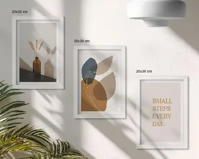 Galerie de perete cu forme abstracte și accente naturale
