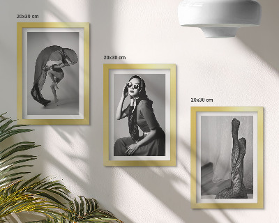 Set 3 tablouri Portrete elegante alb-negru ale unor femei în ipostaze elegante