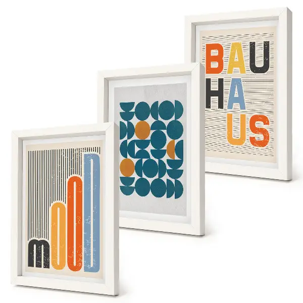 Galerie de perete cu postere având modele geometrice în stil Bauhaus
